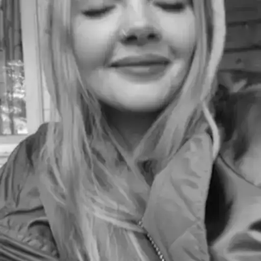 Чб даша preview