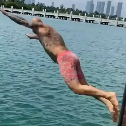 Sticker 🏊‍♂️