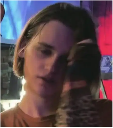 Sticker 🤦‍♀️