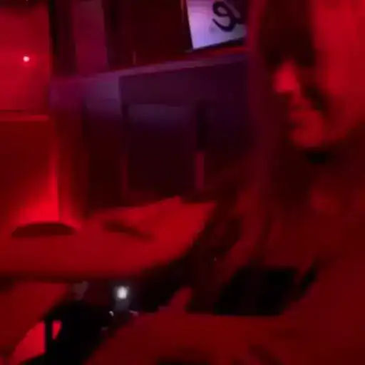 Sticker 👩‍❤️‍👩