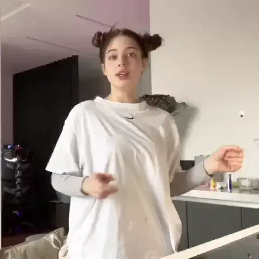 Sticker 😶‍🌫️