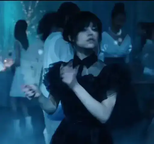 Видео Уэнсдэй preview