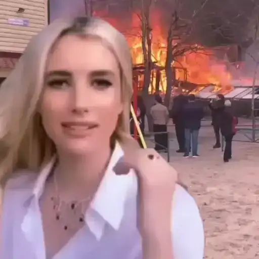 Эмма Робертс preview